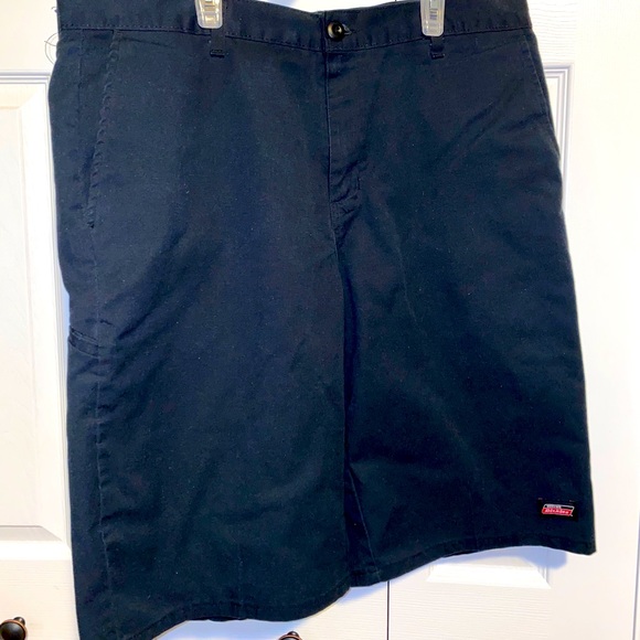 DICKIES LOOSE FIT NAVY BLUE SHORTS - Picture 1 of 4